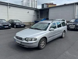 Ljusgrå Begagnad 2001 Volvo V70 Kombi | 14 500 kr (Superpris)