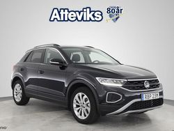 Svart Begagnad 2024 VW T-Roc Life SUV | 294 900 kr (Marknadspris)