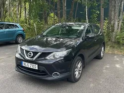 Svart Begagnad 2014 Nissan Qashqai SUV | 95 000 kr (Marknadspris)
