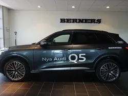Daytonagrå pärleffekt Begagnad 2025 Audi Q5 S-Line SUV | 749 000 kr