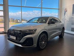 Silver Begagnad 2024 Audi Q8 S-Line SUV | 995 000 kr