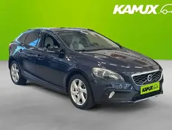 Blå Begagnad 2013 Volvo V40 CC Summum Kombi | 144 800 kr (Marknadspris)