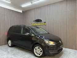 Svart Begagnad 2010 VW Touran Minibuss | 34 900 kr (Bra pris)