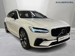 Vit Begagnad 2024 Volvo V90 Ultra Kombi | 569 500 kr