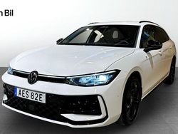 Vit Begagnad 2025 VW Passat R-line Kombi | 449 900 kr (Dyr)
