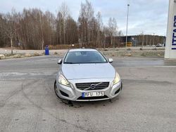 Silver metalic Begagnad 2012 Volvo V60 Kombi | 58 000 kr (Marknadspris)
