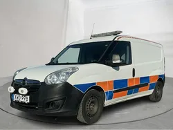 Vit Begagnad 2015 Opel Combo Minibuss | 40 000 kr