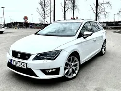 Vit Begagnad 2016 Seat Leon ST FR Kombi | 149 500 kr (Marknadspris)