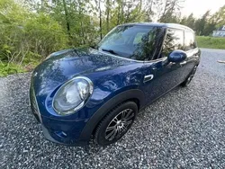 Blå Begagnad 2018 Mini Cooper Pepper Halvkombi | 149 000 kr