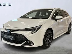 Vit Ny 2024 Toyota Corolla Style Kombi | 369 900 kr (Dyr)