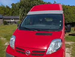 Röd Begagnad 2013 Nissan Primastar Minibuss | 50 000 kr (Marknadspris)