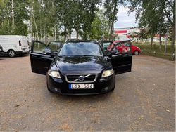 Svart Begagnad 2012 Volvo V50 Momentum Kombi | 57 000 kr (Bra pris)
