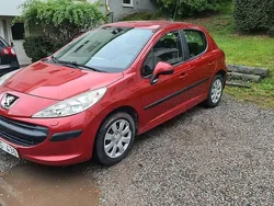 Röd Begagnad 2006 Peugeot 207 Halvkombi | 24 900 kr (Marknadspris)