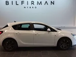 Vit Begagnad 2010 Opel Astra Enjoy Halvkombi | 59 900 kr (Marknadspris)