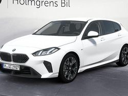 Vit Ny 2025 BMW 120 M Sport Halvkombi | 410 000 kr