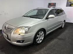 Silver Begagnad 2008 Toyota Avensis Kombi | 26 000 kr (Marknadspris)