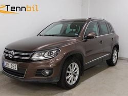 Brun Begagnad 2012 VW Tiguan Sport SUV | 109 900 kr (Bra pris)