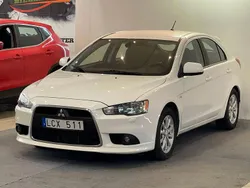 Vit Begagnad 2010 Mitsubishi Lancer Sportback Halvkombi | 49 900 kr (Marknadspris)