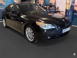 Svart Begagnad 2003 BMW 530 Sedan | 49 900 kr (Marknadspris)