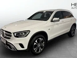 Vit (white) Begagnad 2021 Mercedes GLC300e SUV | 369 900 kr (Lite dyr)