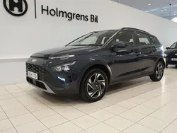 Grå Begagnad 2023 Hyundai Bayon Essential SUV | 179 900 kr (Marknadspris)