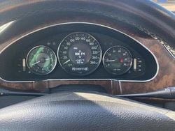 Silver Begagnad 2005 Mercedes CLS500 Sportkupé | 75 000 kr