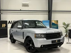 Grå Begagnad 2010 Land Rover Range Rover Vogue SUV | 249 900 kr