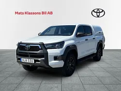 Vit Begagnad 2024 Toyota HiLux Pickup | 618 750 kr (Marknadspris)