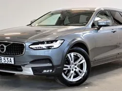 Grå Begagnad 2019 Volvo V90 CC Momentum Kombi | 320 002 kr (Marknadspris)