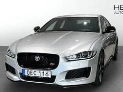 Grå (grey) Begagnad 2016 Jaguar XE S Sedan | 249 900 kr (Lite dyr)