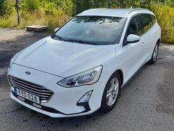 Vit Begagnad 2019 Ford Focus Trend Kombi | 102 000 kr (Marknadspris)