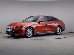 Orange Begagnad 2022 BMW i4 Sedan | 369 000 kr (Marknadspris)