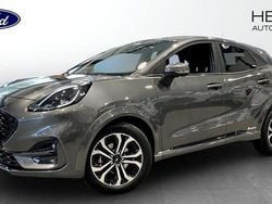Grå Begagnad 2022 Ford Puma ST-Line Minibuss | 209 000 kr (Marknadspris)