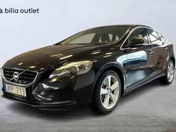 Svart Begagnad 2014 Volvo V40 Kombi | 109 900 kr