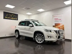 Vit Begagnad 2011 VW Tiguan R-line SUV | 119 900 kr (Marknadspris)