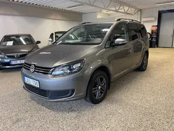 Grå Begagnad 2011 VW Touran Minibuss | 59 900 kr (Marknadspris)