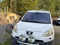 Vit Begagnad 2009 Peugeot Partner Minibuss | 19 500 kr (Bra pris)