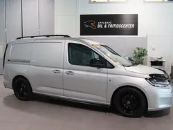 Silver (silver metallic) Begagnad 2022 VW Caddy Maxi Black Edition Minibuss | 299 800 kr (Bra pris)