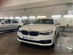 Vit Begagnad 2019 BMW 520 Sport Line Kombi | 249 000 kr (Superpris)