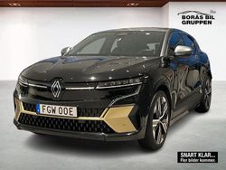 Svart Begagnad 2023 Renault Mégane Iconic Halvkombi | 309 000 kr (Marknadspris)