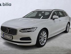 Vit Begagnad 2022 Volvo V90 Momentum Kombi | 299 000 kr (Marknadspris)