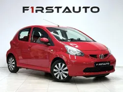 Röd Begagnad 2008 Toyota Aygo Halvkombi | 79 900 kr (Dyr)