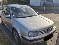 Silver Begagnad 2002 VW Golf IV Basis Halvkombi | 7 000 kr (Superpris)