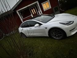 Begagnad 2020 Tesla Model 3 Long Range AWD Sedan | 260 000 kr (Marknadspris)