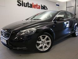 Svart Begagnad 2015 Volvo V40 Momentum Kombi | 169 900 kr (Lite dyr)