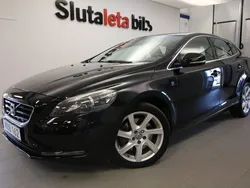 Svart Begagnad 2015 Volvo V40 Momentum Kombi | 169 900 kr (Dyr)