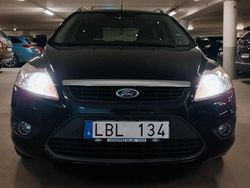 Svart Begagnad 2011 Ford Focus Kombi | 44 900 kr (Marknadspris)