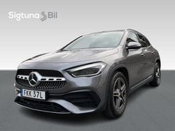 Grå Begagnad 2022 Mercedes GLA200 AMG SUV | 354 900 kr (Bra pris)