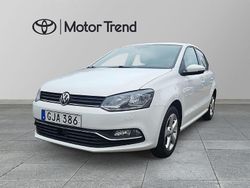 Vit Begagnad 2016 VW Polo Halvkombi | 99 900 kr (Marknadspris)