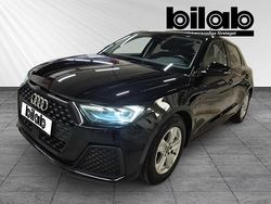 Svart Begagnad 2021 Audi A1 Sportback Proline Halvkombi | 199 000 kr (Marknadspris)